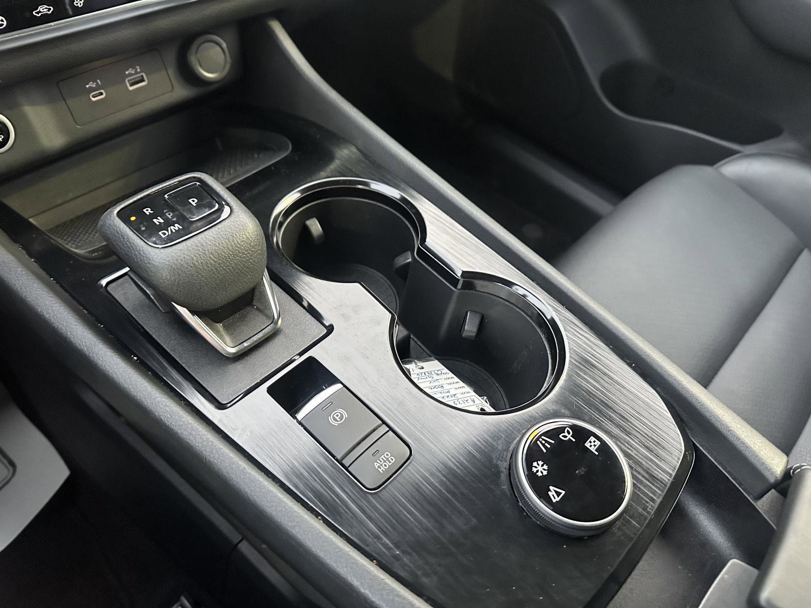 Used 2022 Nissan Rogue SV w/ SV Premium Package image 35