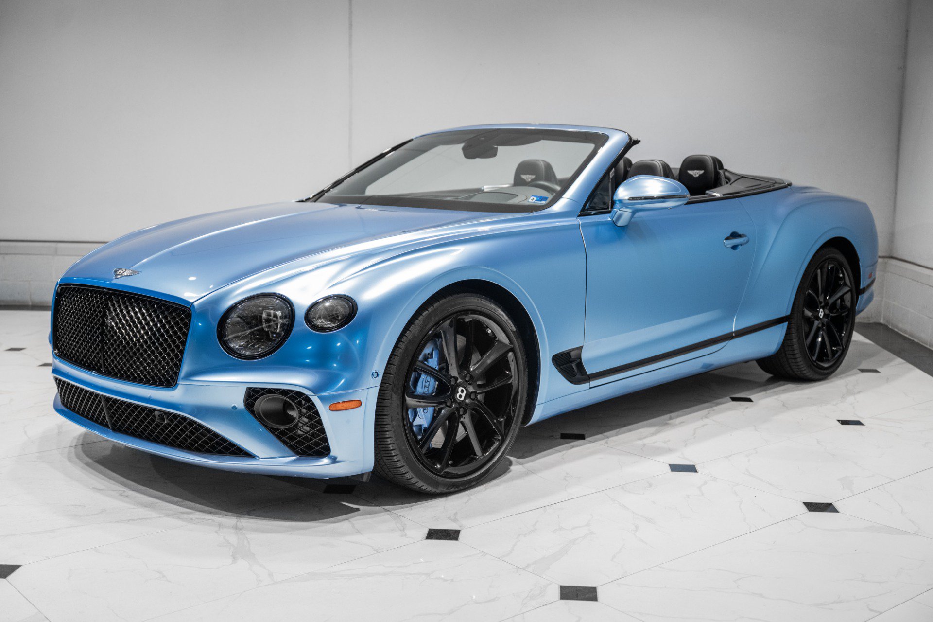 Certified 2022 Bentley Continental GT V8 AWD/4WD image 9