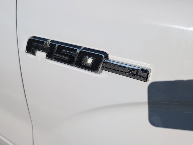 Used 2011 Ford F150 XL w/ Trailer Tow Pkg image 4