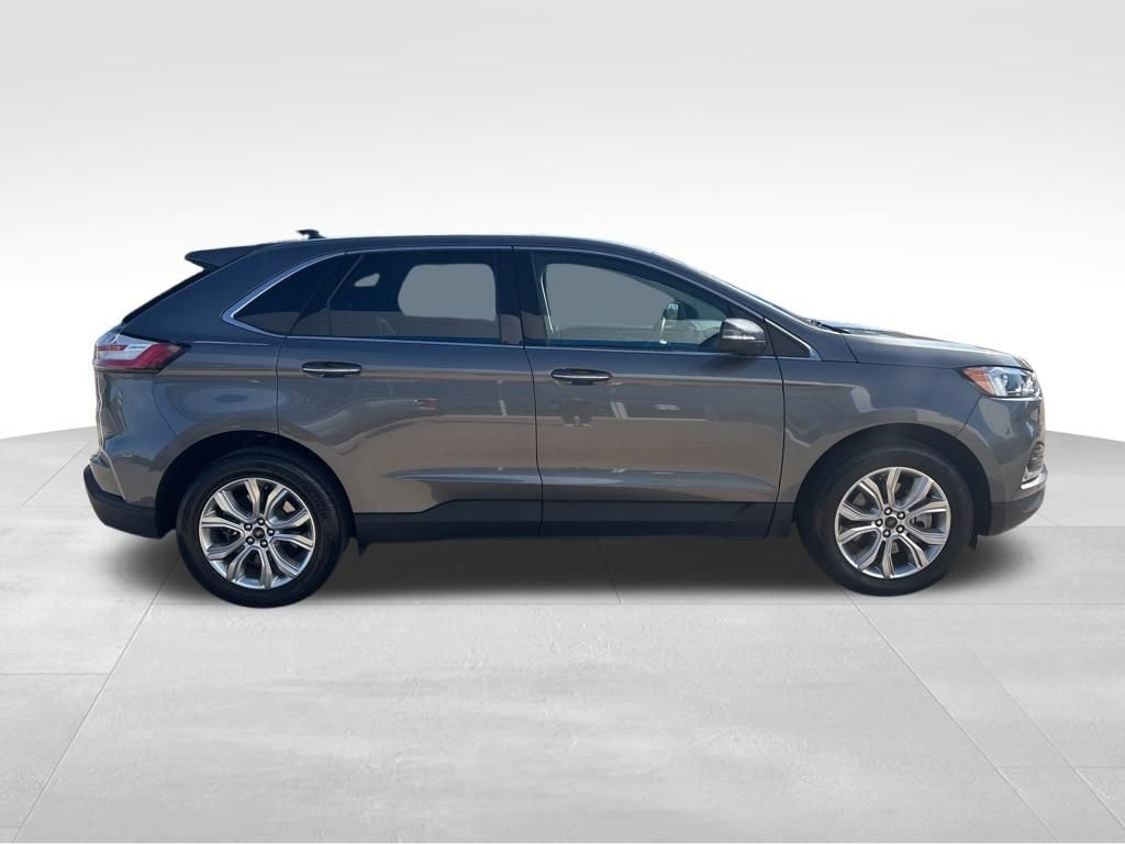 Used 2024 Ford Edge Titanium image 7