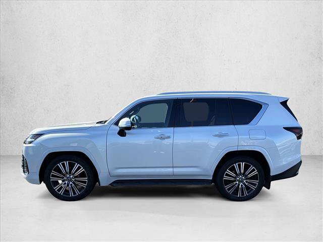 Used 2024 Lexus LX 600 4WD w/ Luxury Package image 8