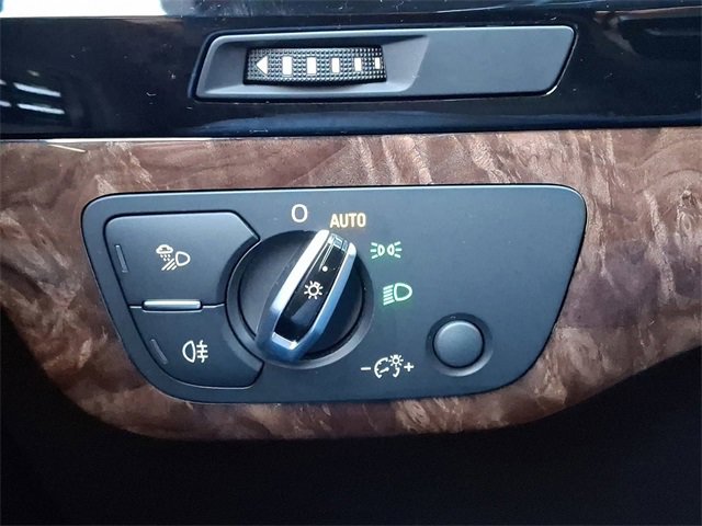 Used 2017 Audi Q7 3.0T Premium Plus w/ Premium Plus Package image 28