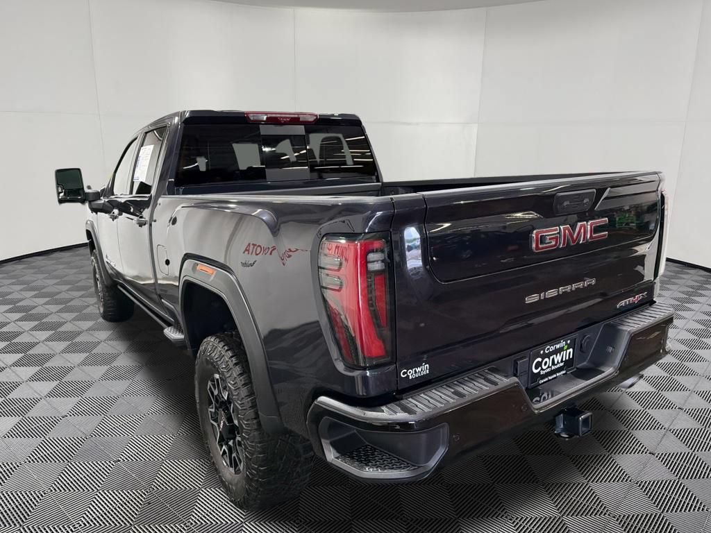 Used 2025 GMC Sierra 2500 AT4X AWD/4WD image 5
