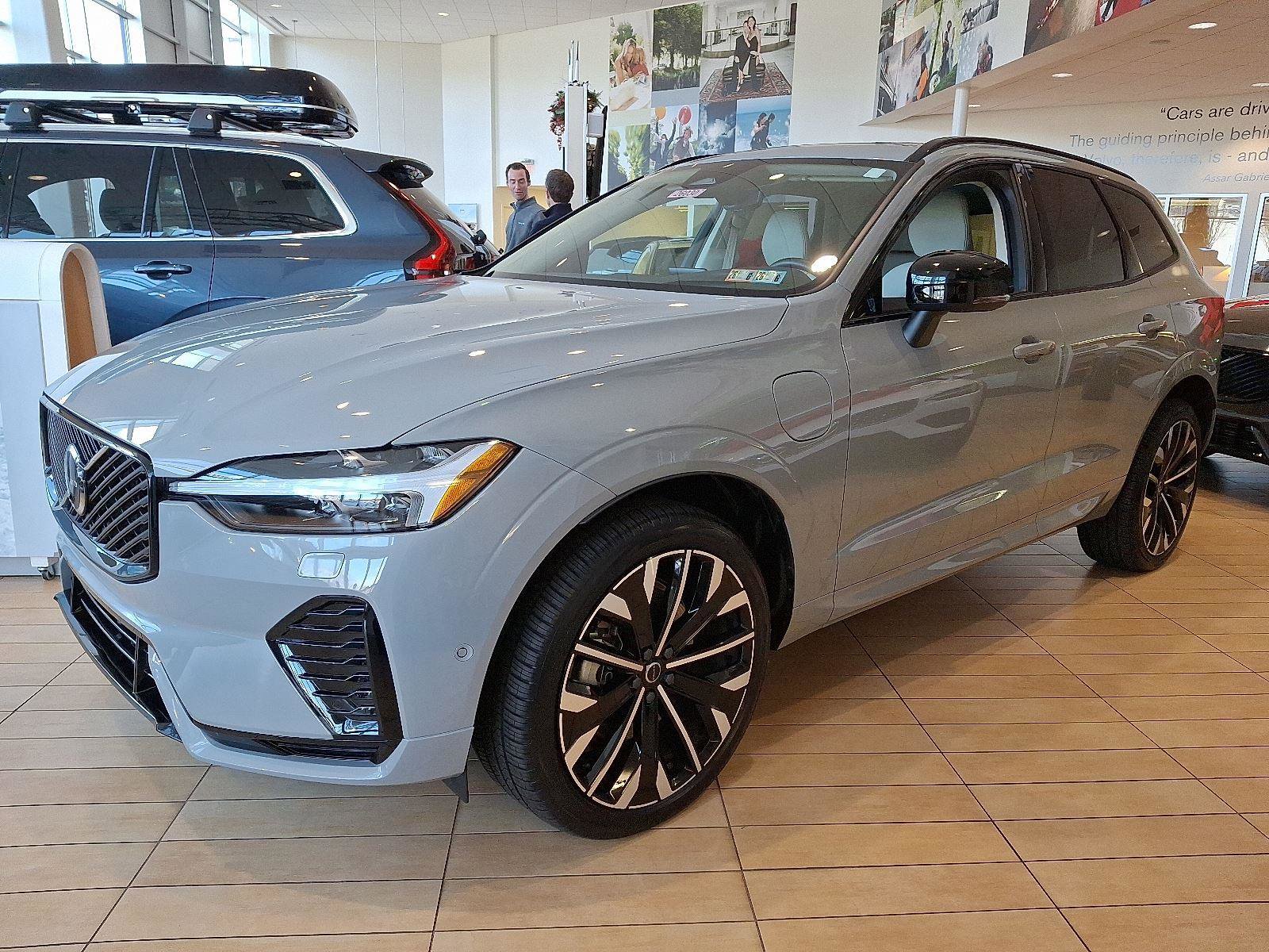 Certified 2026 Volvo XC60 T8 Ultra w/ Protection Package Premier image 1