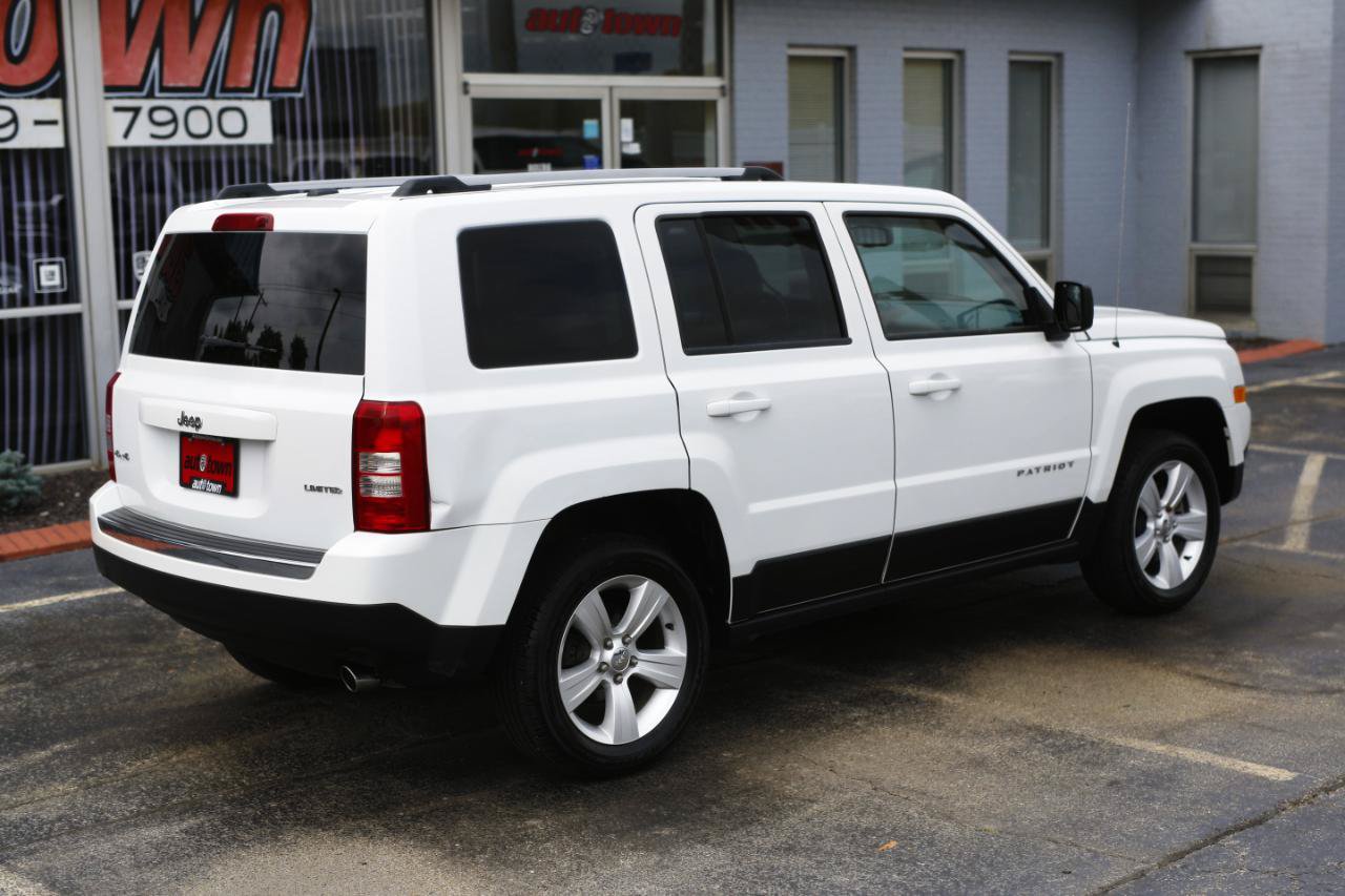 Used 2014 Jeep Patriot Limited w/ Sun/Sound Group AWD/4WD image 16