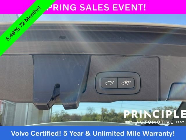 Certified 2025 Volvo XC60 B5 Core image 15