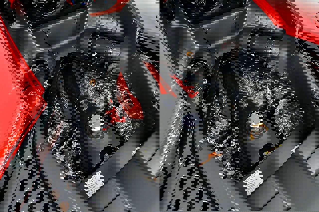 Used 2023 Ferrari SF90 Stradale image 15