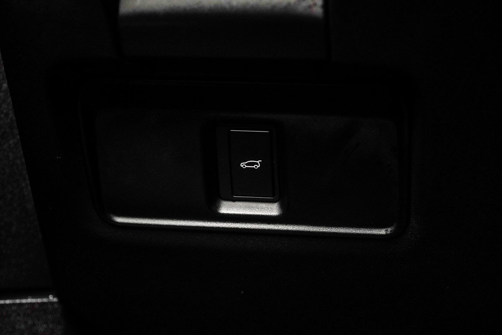 Used 2024 Land Rover Range Rover Evoque Dynamic SE image 29