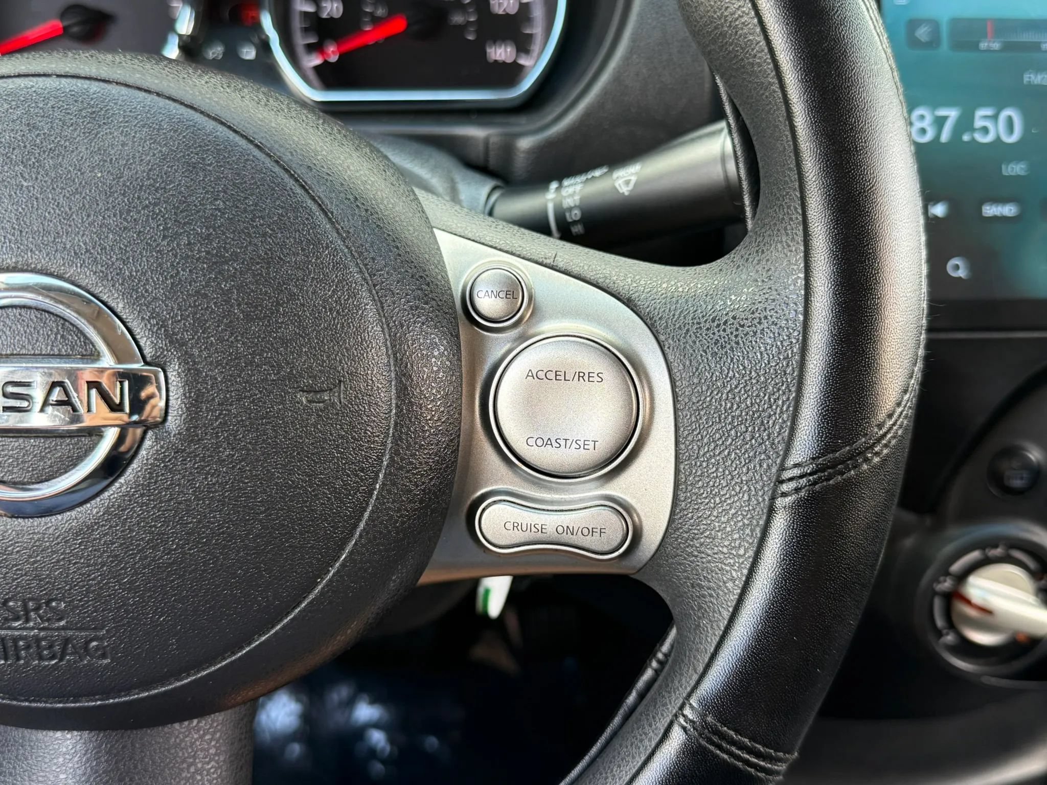 Used 2014 Nissan Versa SV w/ Convenience Package FWD image 18