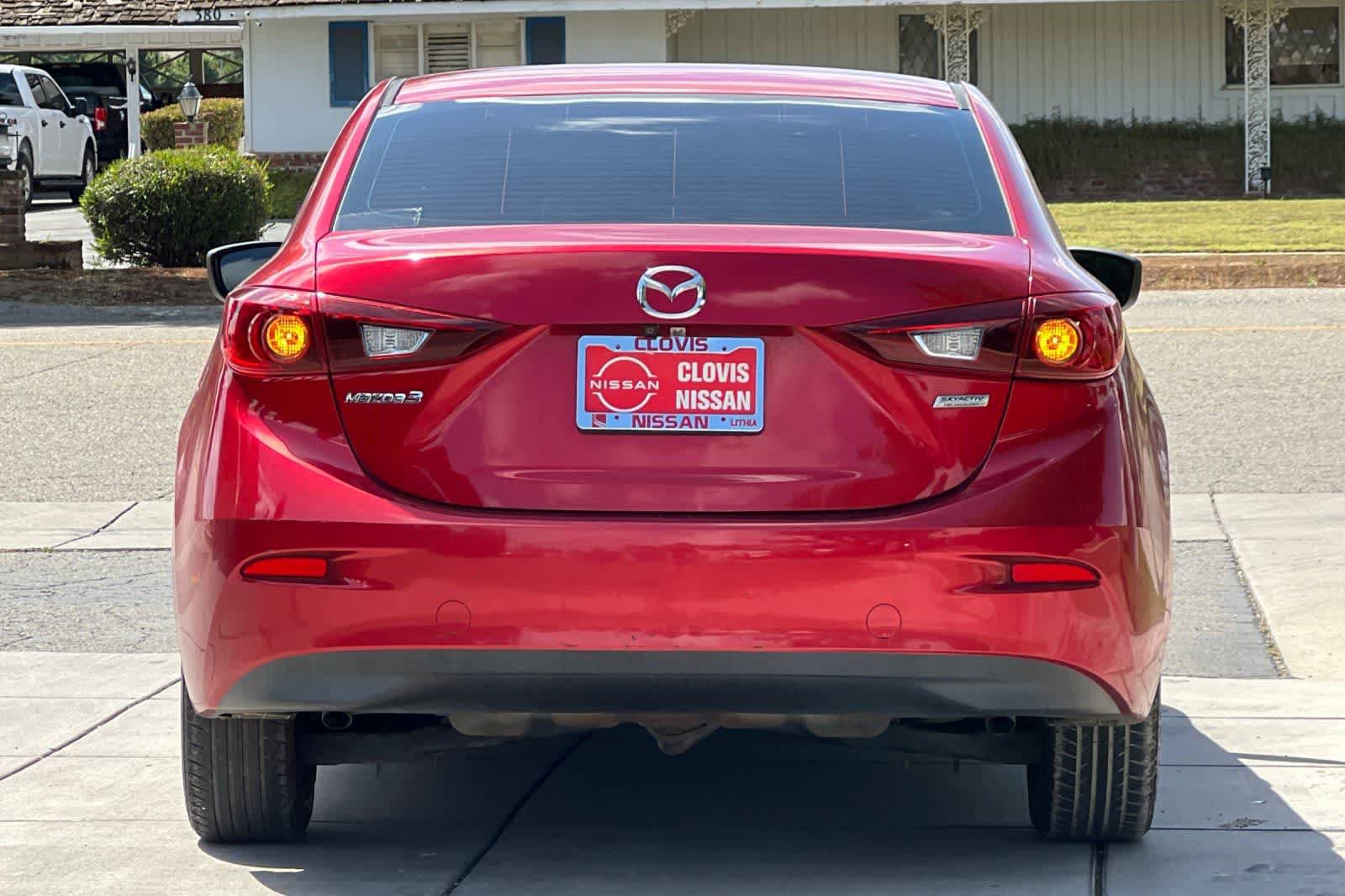 Used 2018 MAZDA MAZDA3 Sport FWD image 8