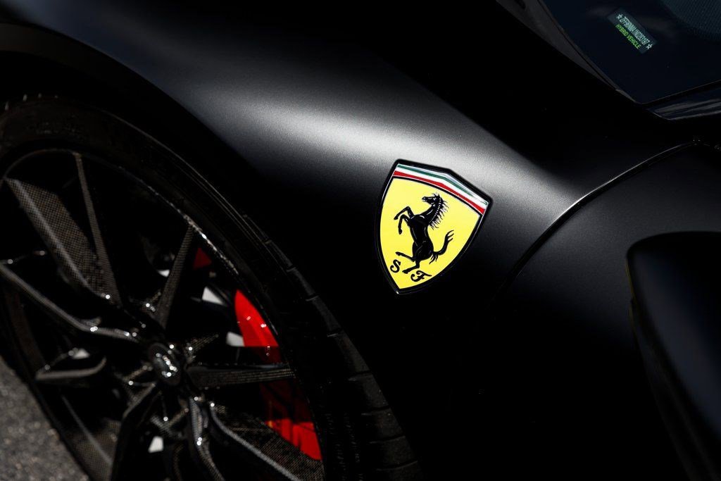 Used 2022 Ferrari SF90 Spider image 37