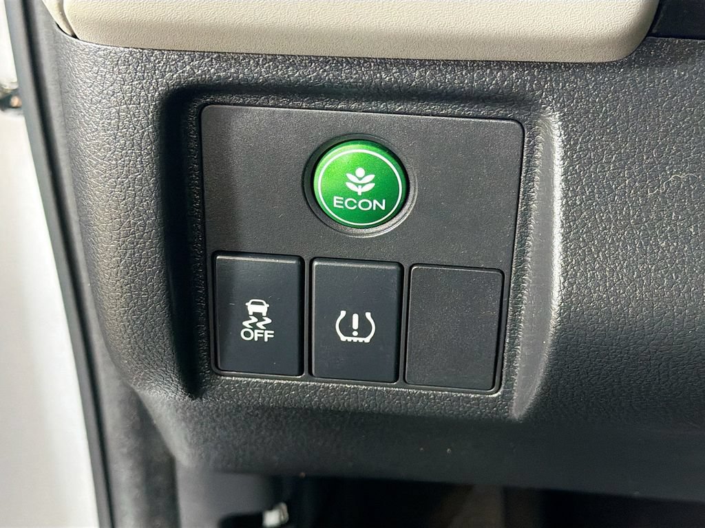 Used 2020 Honda HR-V LX image 12