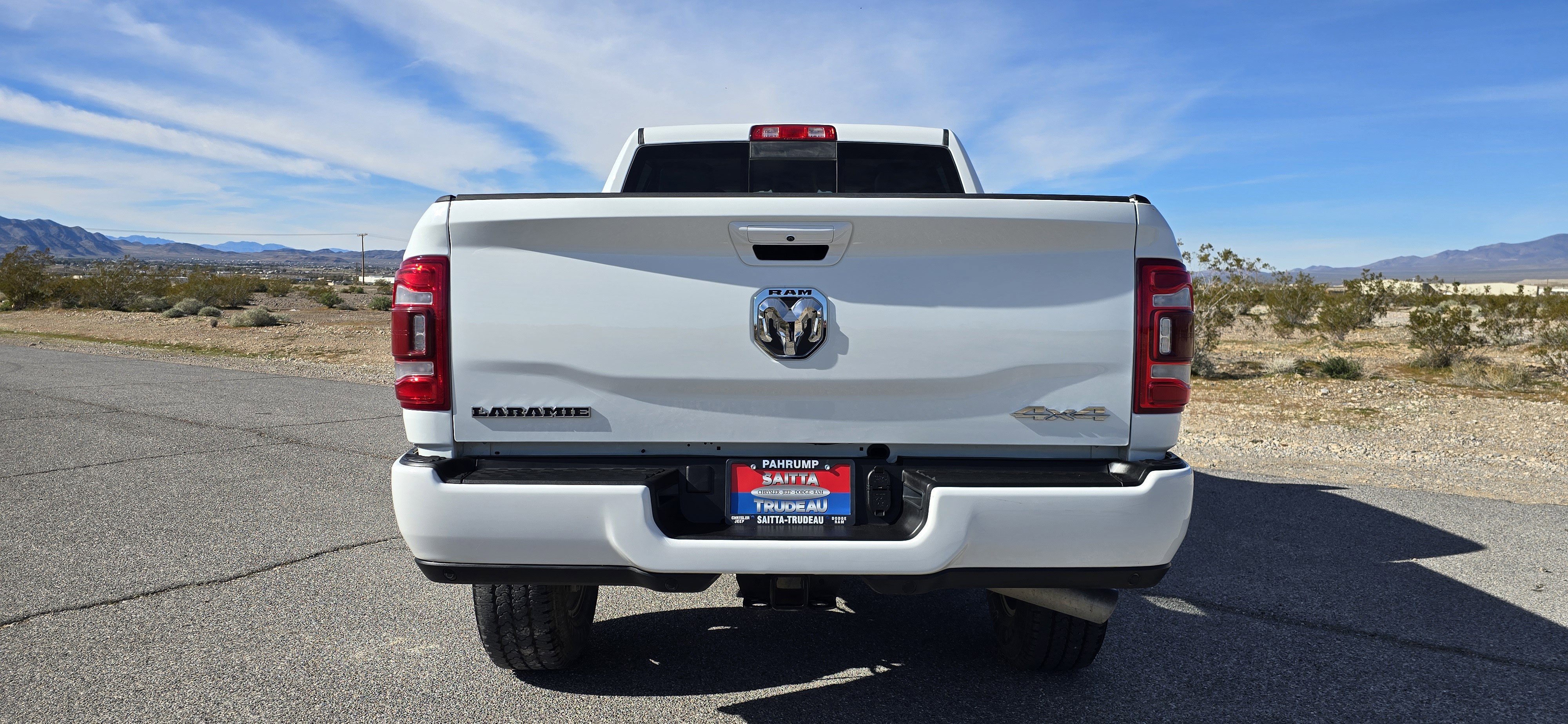 Used 2024 RAM 2500 Laramie AWD/4WD image 4