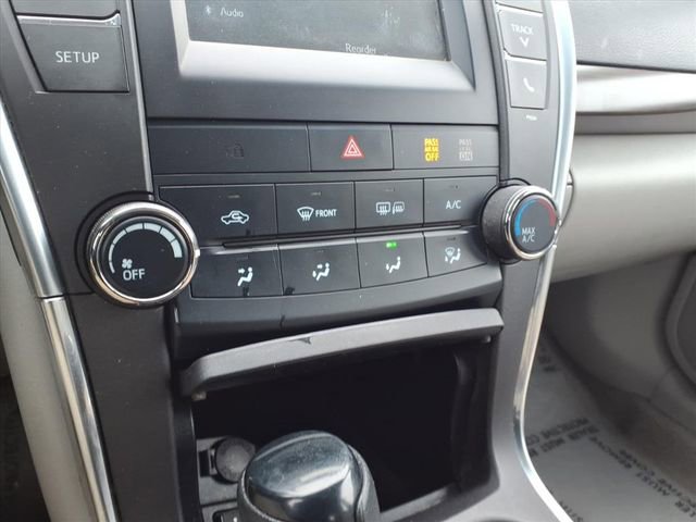 Used 2016 Toyota Camry LE FWD image 20