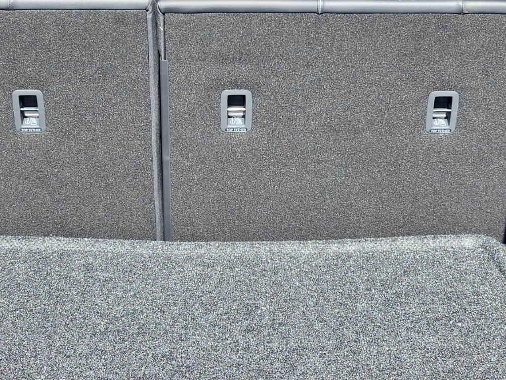 New 2026 Volkswagen Tiguan SE image 21