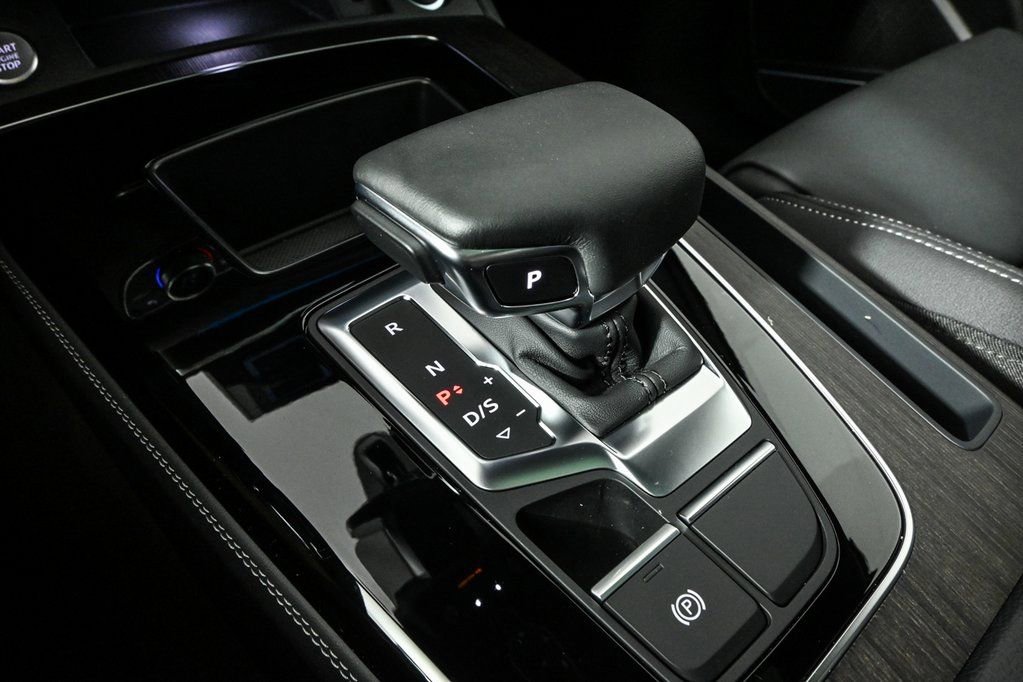 New 2025 Audi Q5 2.0T Premium Plus AWD/4WD image 17
