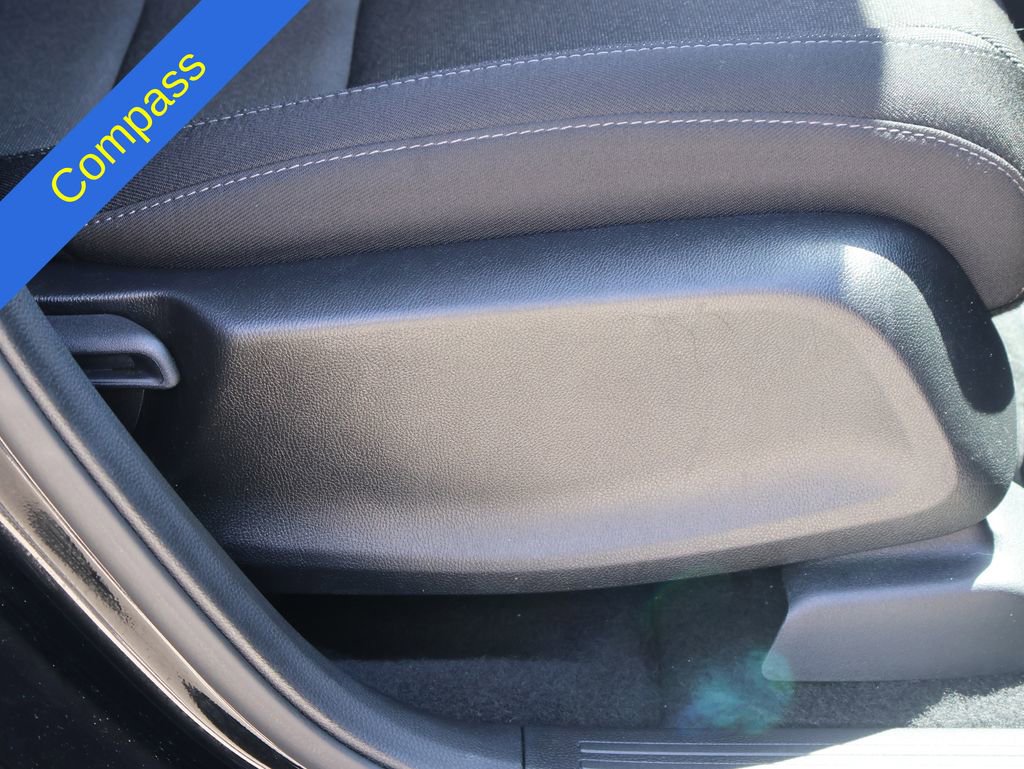 Used 2025 Honda CR-V LX image 10