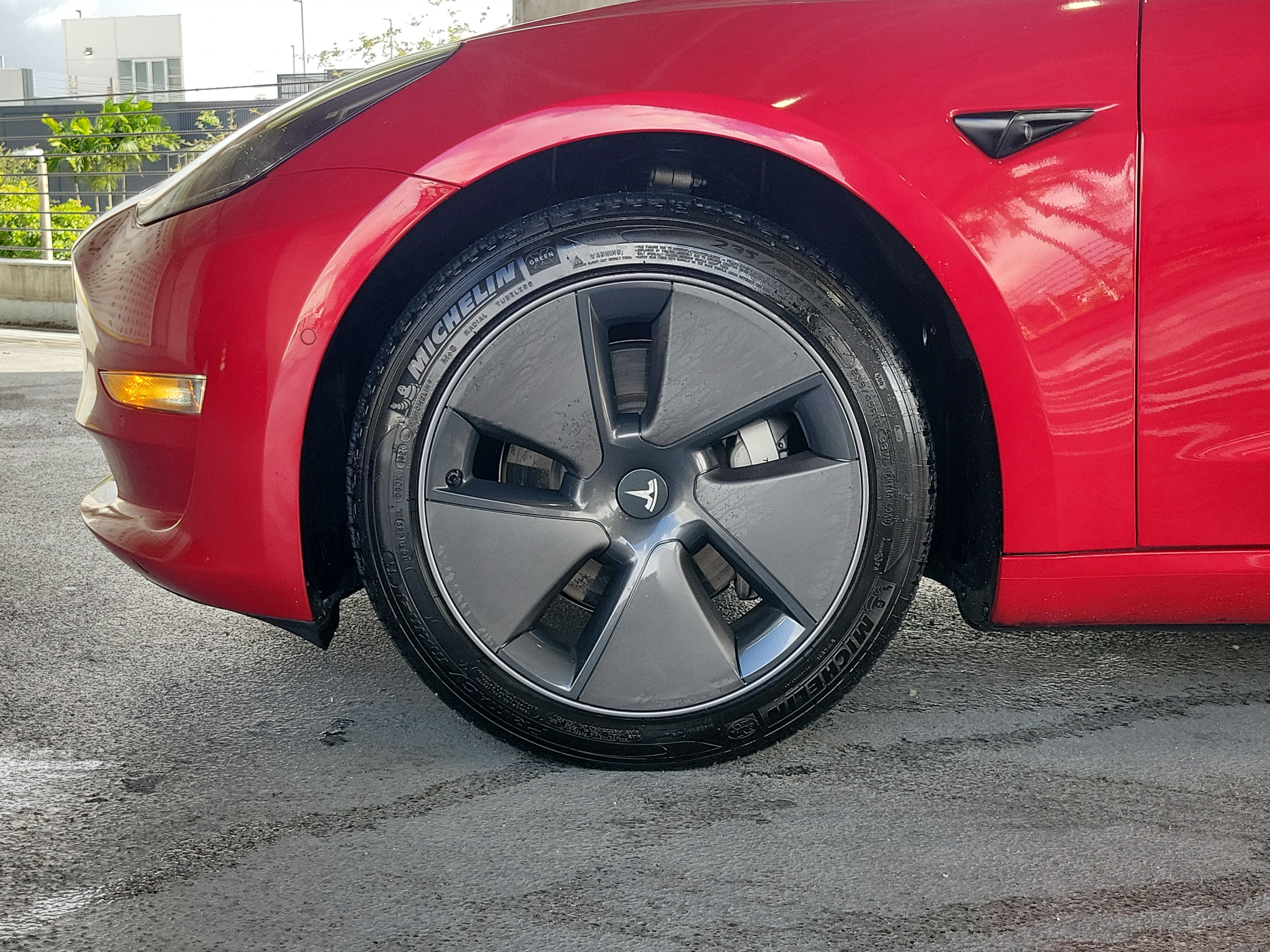 Used 2022 Tesla Model 3 Long Range AWD/4WD image 5