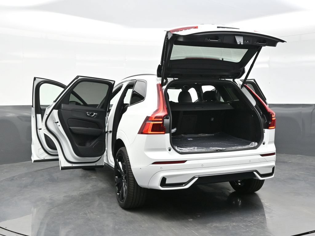 New 2026 Volvo XC60 T8 Ultra w/ Climate Package PRO AWD/4WD image 41