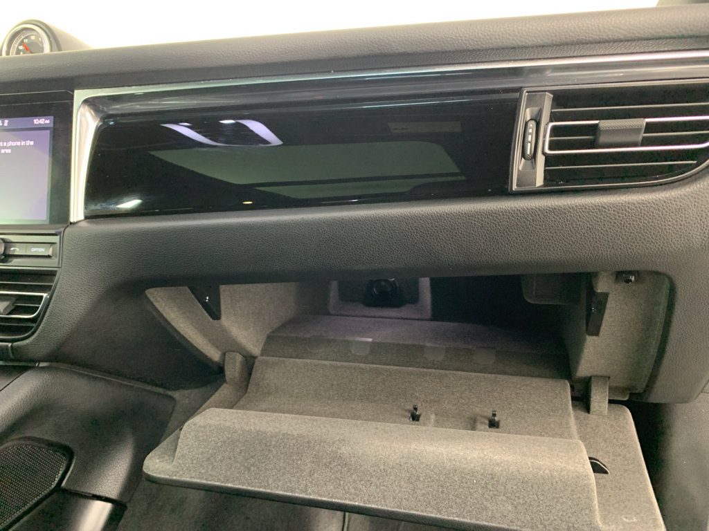 Used 2019 Porsche Macan S AWD/4WD image 43