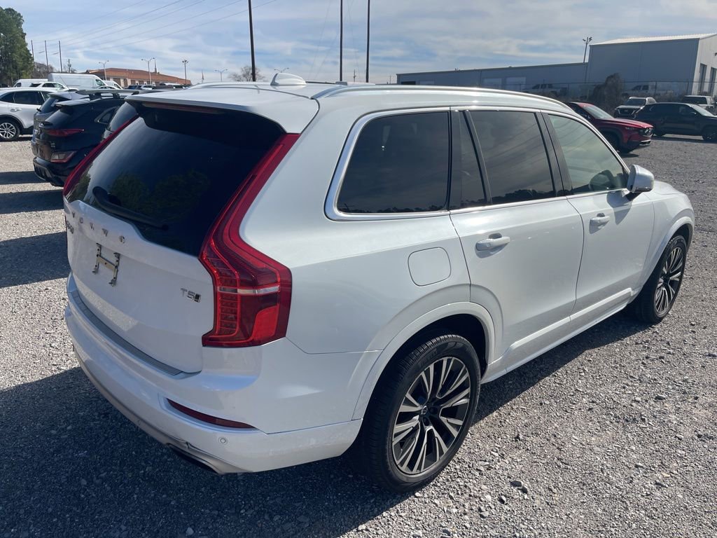 Used 2020 Volvo XC90 T5 Momentum image 3