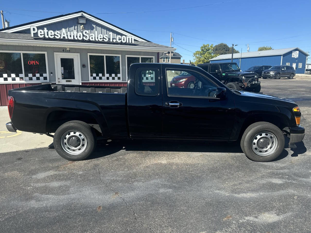 Used 2011 Chevrolet Colorado W/T image 16