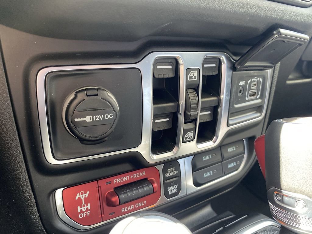 Used 2026 Jeep Wrangler Unlimited Rubicon w/ Technology Group AWD/4WD image 9