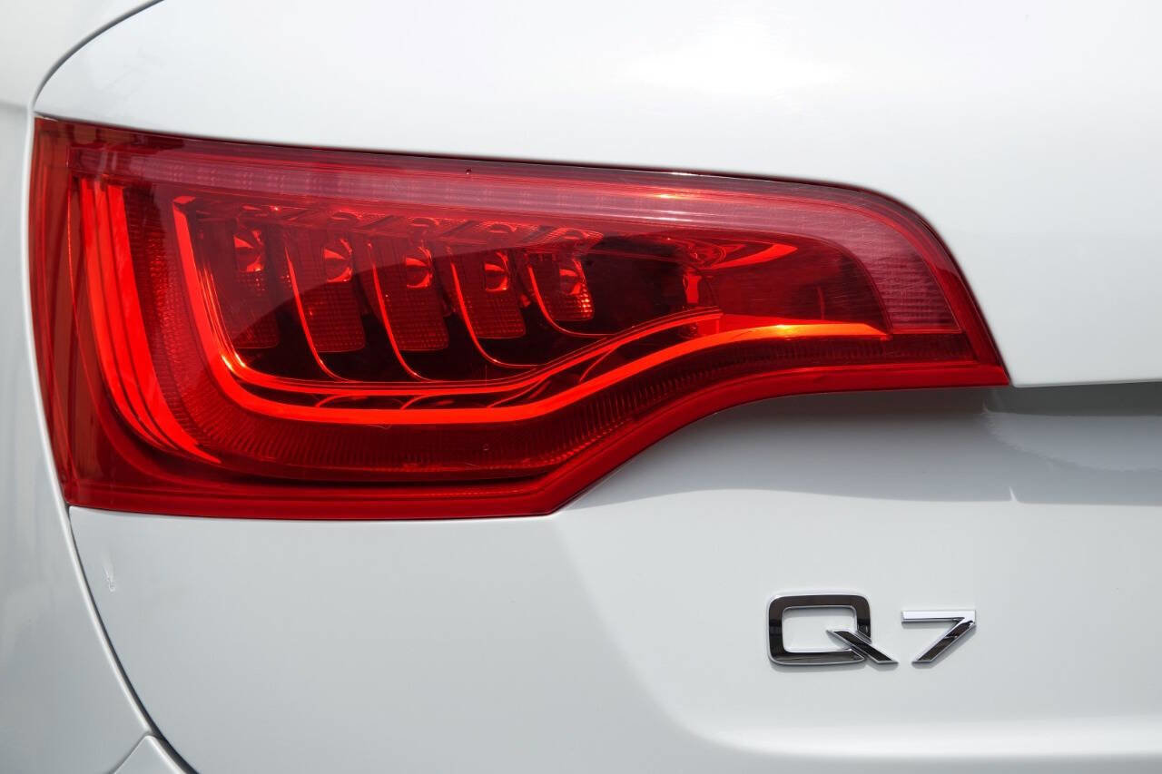 Used 2013 Audi Q7 3.0T Premium Plus w/ Premium Plus Pkg AWD/4WD image 41