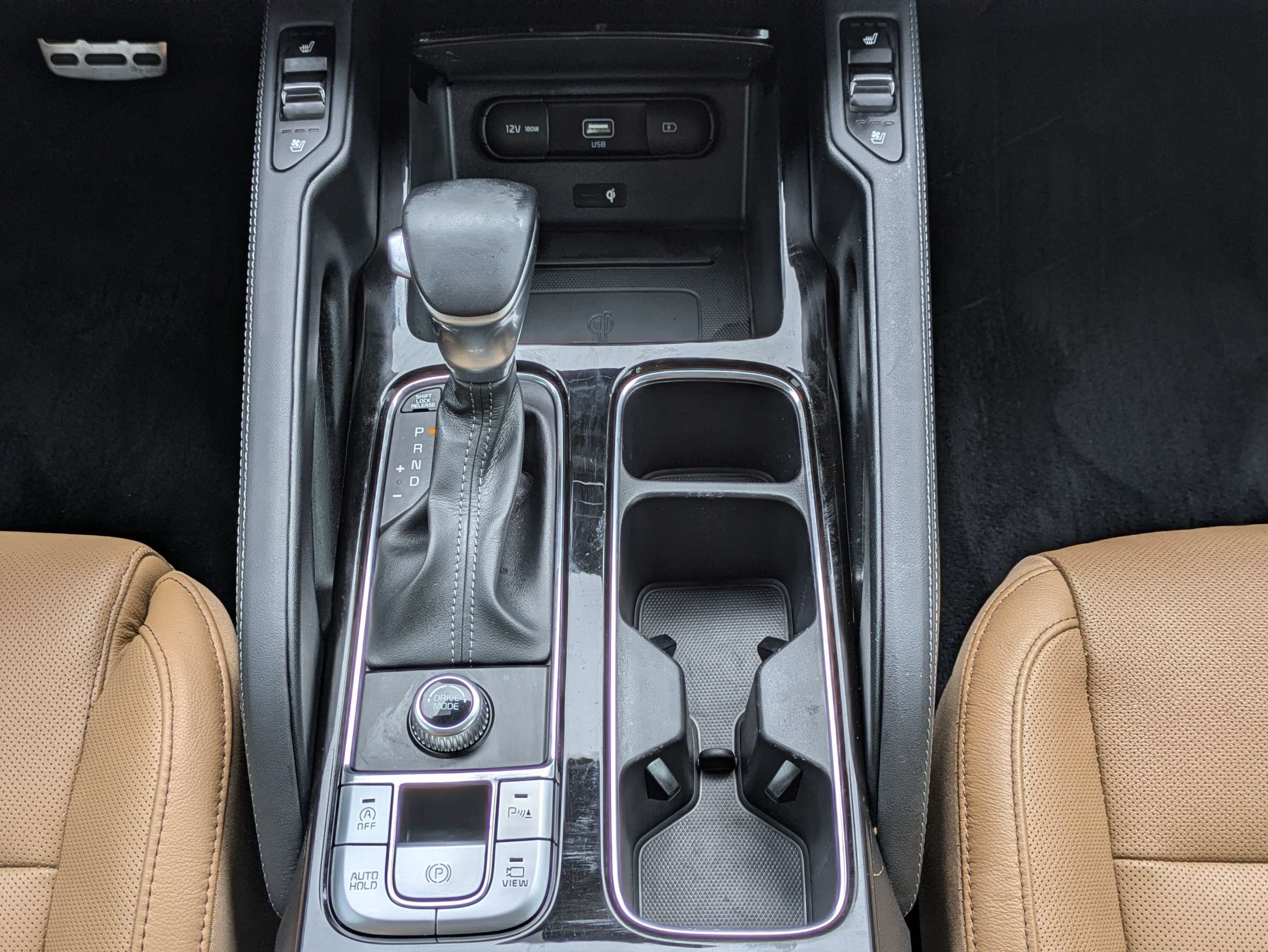 Certified 2021 Kia Telluride SX w/ Towing Package FWD image 22