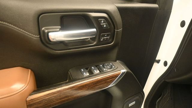 Used 2020 Chevrolet Silverado 1500 High Country w/ Technology Package AWD/4WD image 15