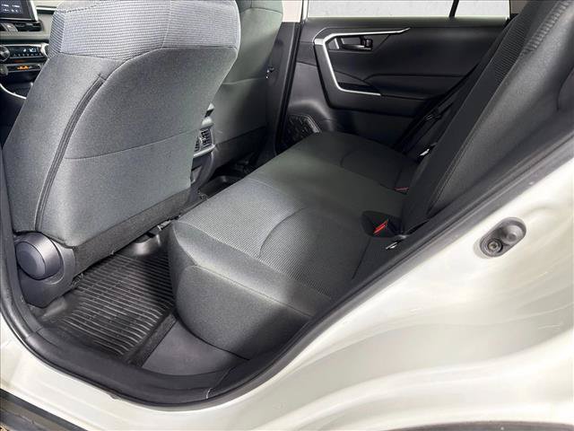 Used 2023 Toyota RAV4 LE AWD/4WD image 20