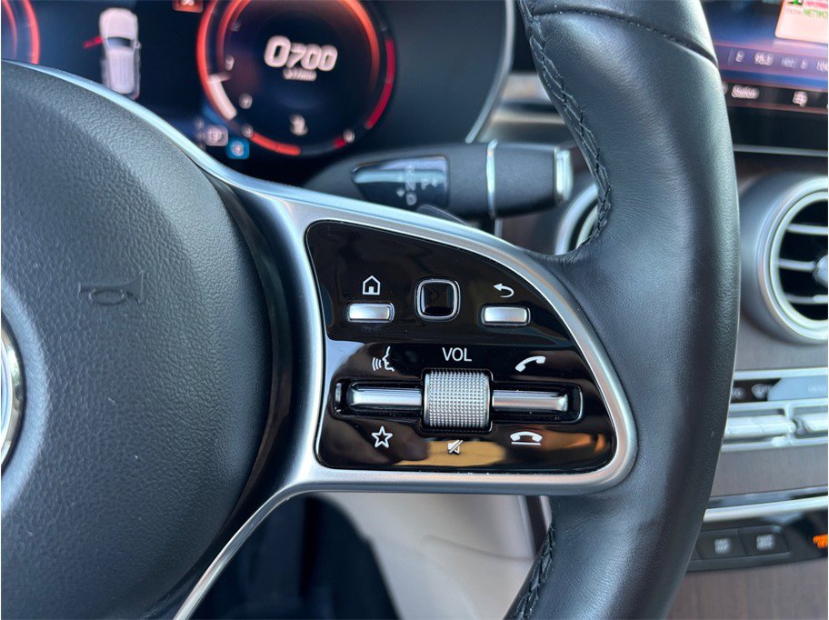 Used 2020 Mercedes-Benz GLC 300 4MATIC w/ Multimedia Package image 27