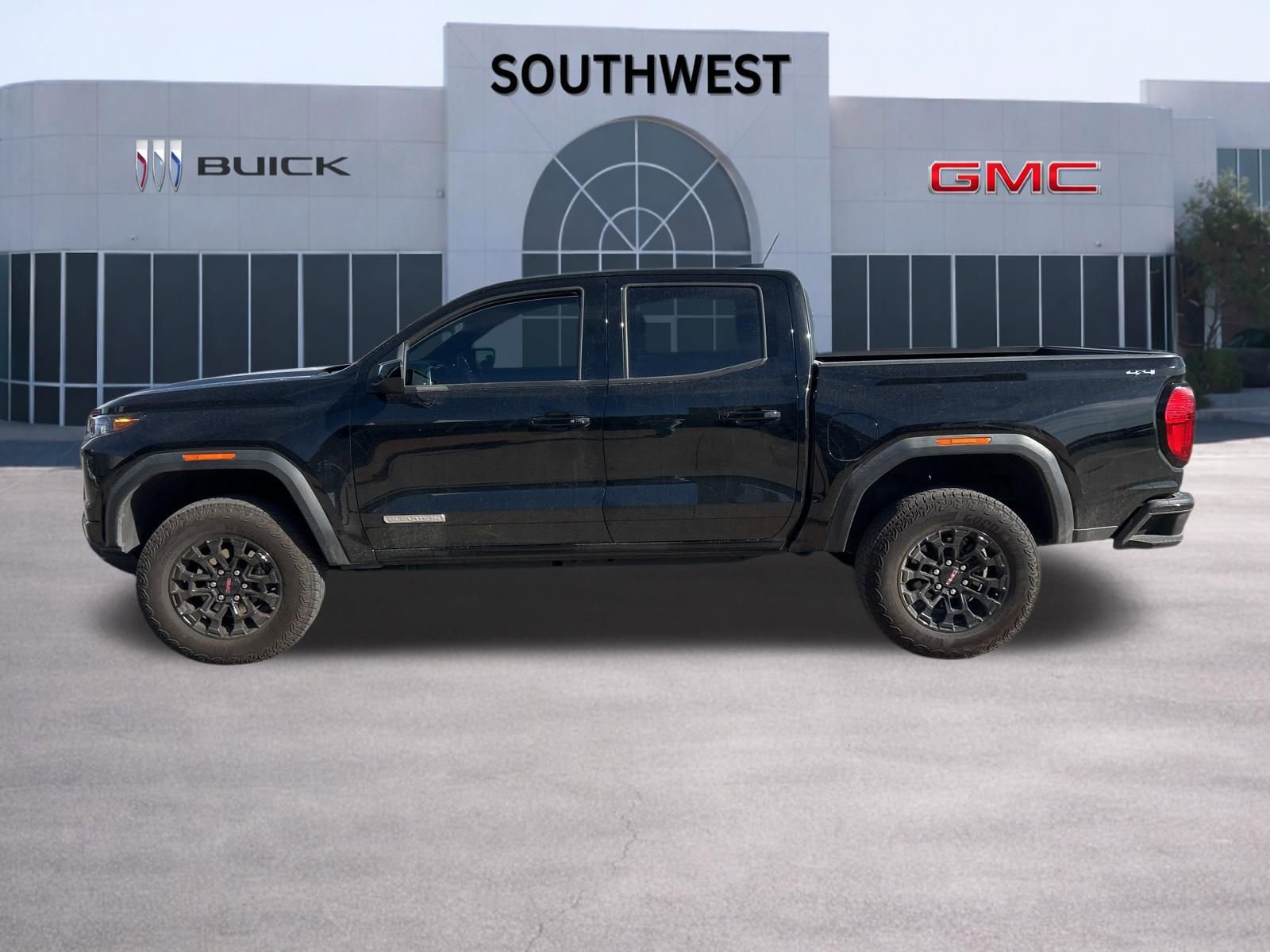 Used 2026 GMC Canyon Elevation w/ Convenience Package image 8
