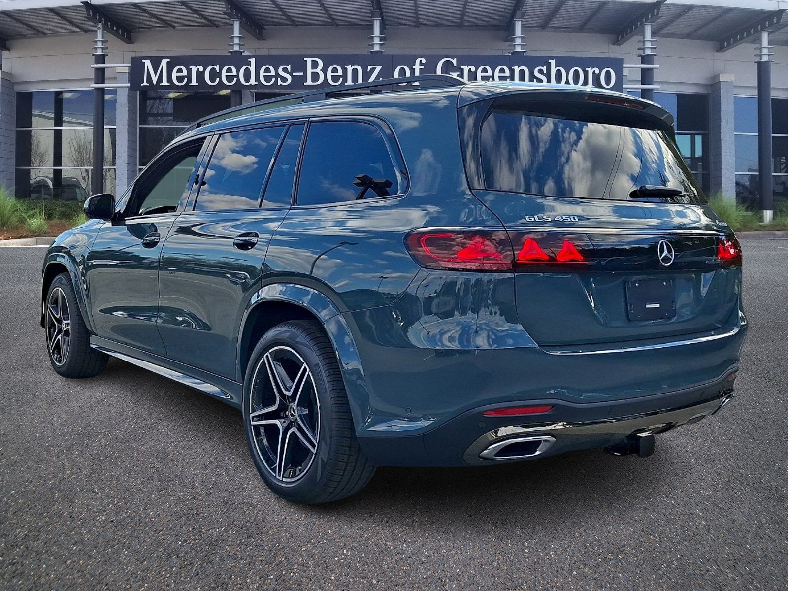 New 2027 Mercedes-Benz GLS 450 4MATIC image 3
