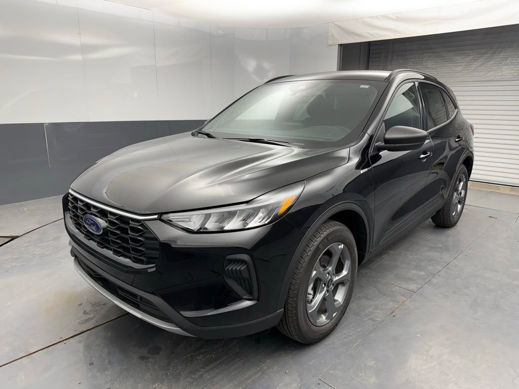 New 2026 Ford Escape ST-Line w/ Cold Weather Package AWD/4WD image 9