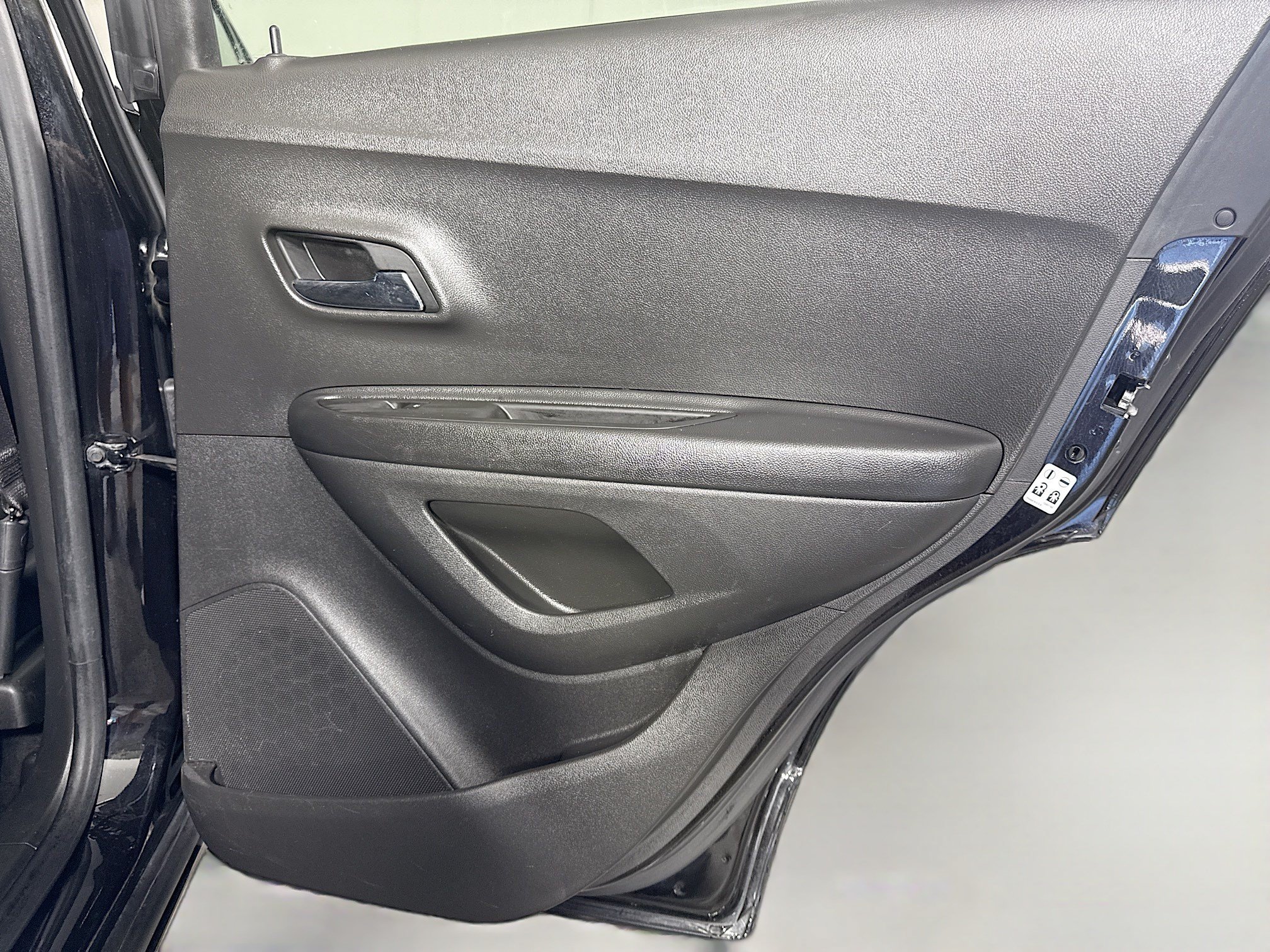 Used 2021 Chevrolet Trax LS w/ Tint and Cruise Package FWD image 27