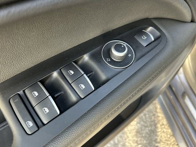 Used 2023 Alfa Romeo Stelvio Veloce image 16