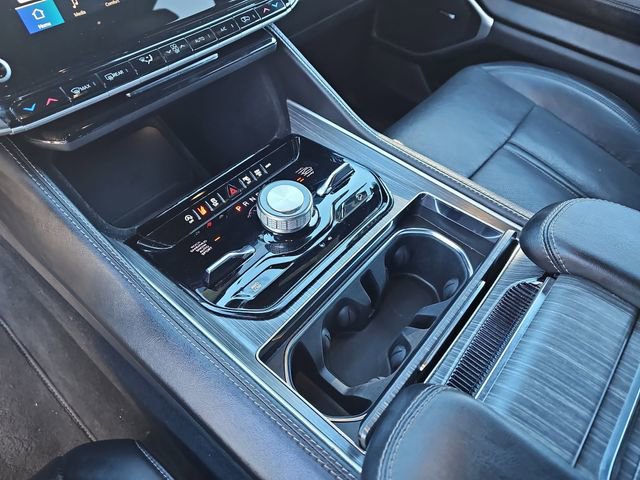 Used 2024 Jeep Wagoneer L Series III w/ Flexible Seating Group image 28