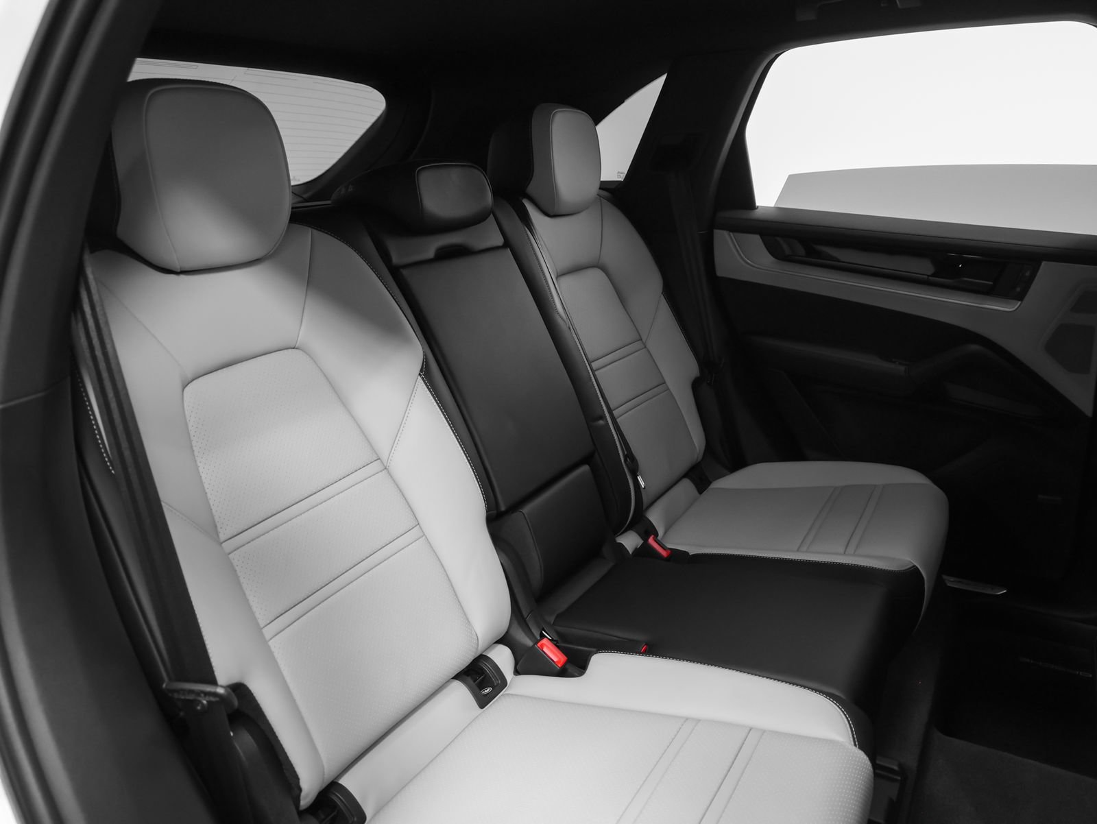Certified 2026 Porsche Cayenne AWD/4WD image 22