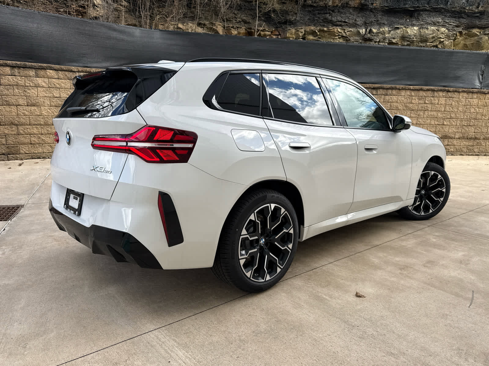 New 2026 BMW X3 xDrive30 w/ M Sport Package image 3