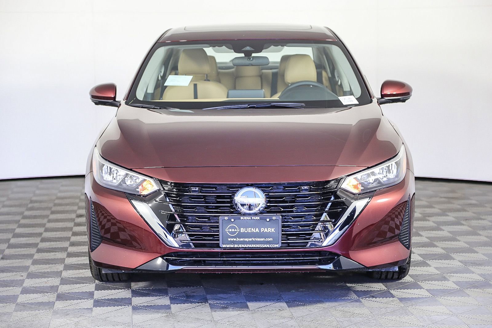 Used 2025 Nissan Sentra SV w/ SV Premium Package FWD image 4