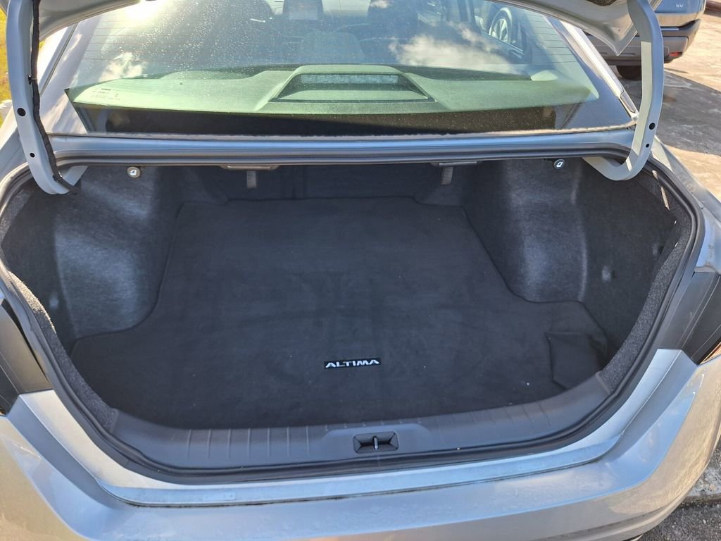 Used 2025 Nissan Altima 2.5 S image 25