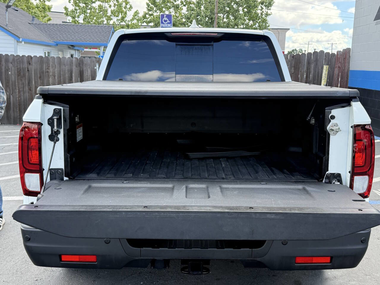 Used 2018 Honda Ridgeline RTL-E image 16