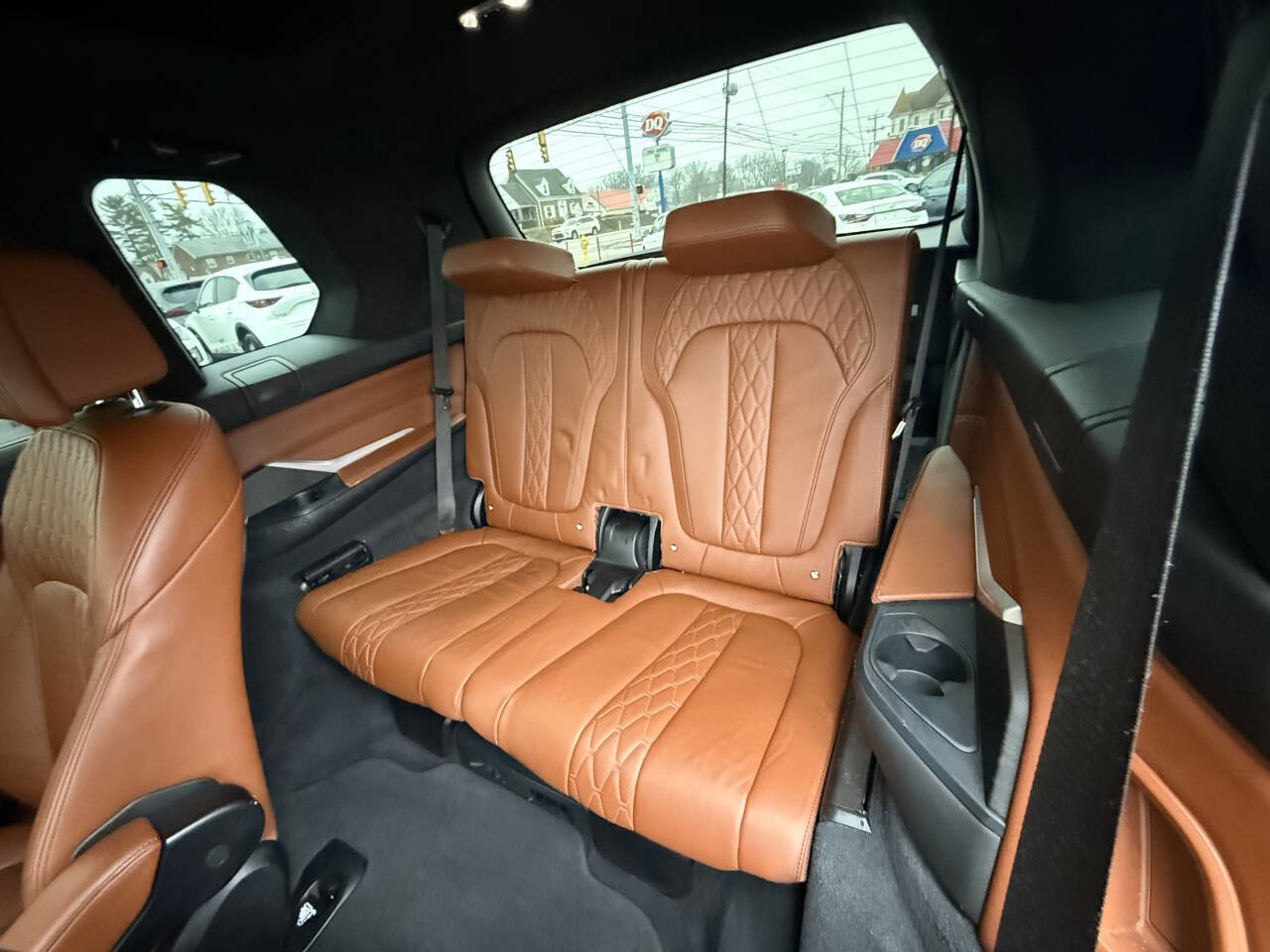 Used 2021 BMW X7 xDrive40i w/ M Sport Package image 9