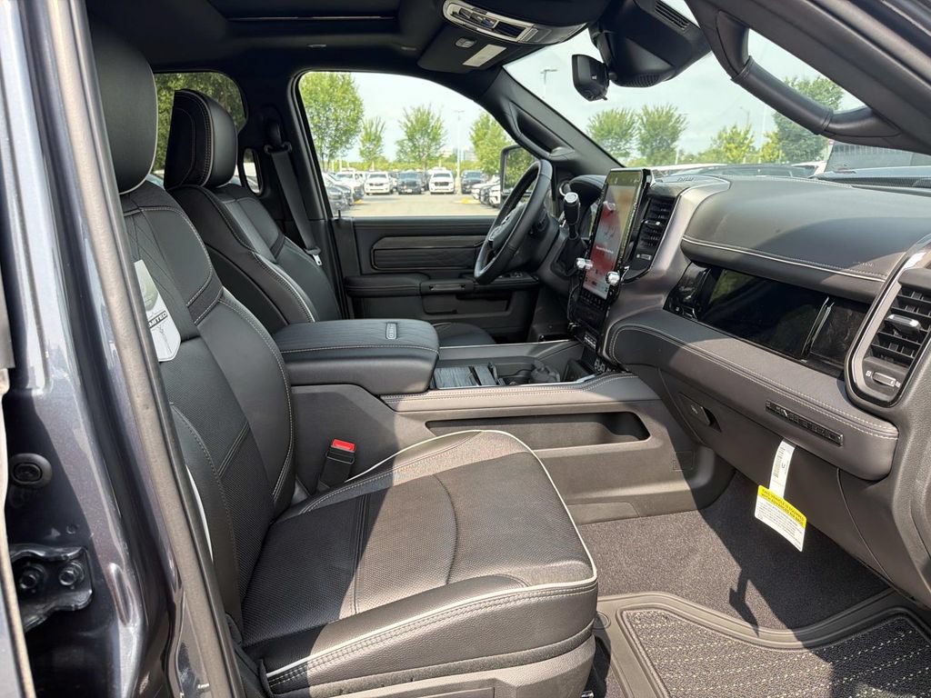 New 2026 RAM 3500 Limited AWD/4WD image 22
