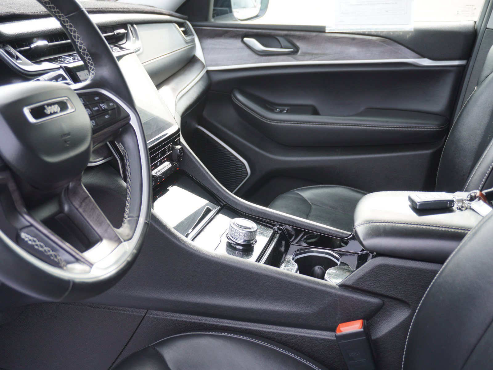 Used 2021 Jeep Grand Cherokee L Limited image 24