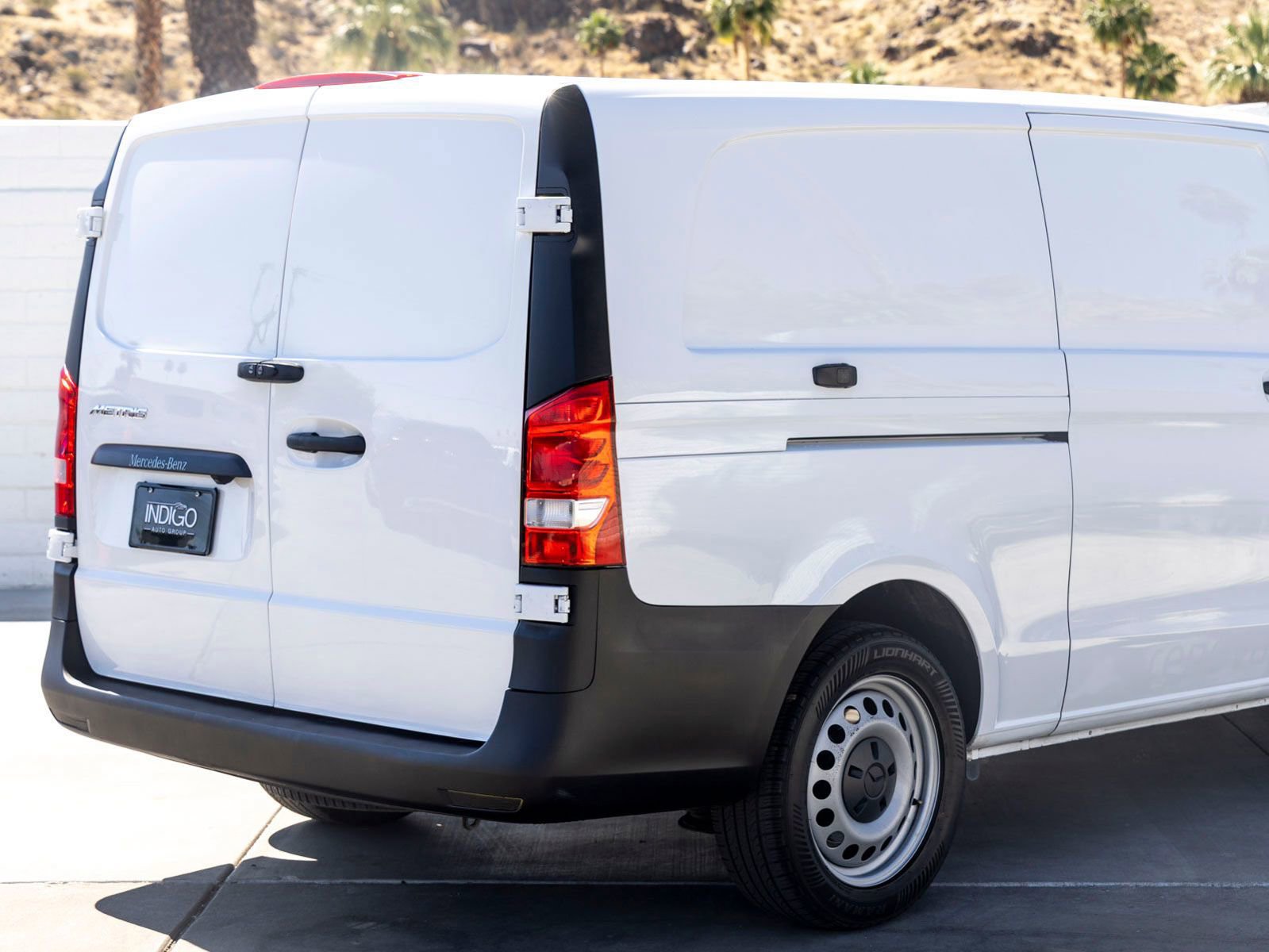 Used 2022 Mercedes-Benz Metris image 11