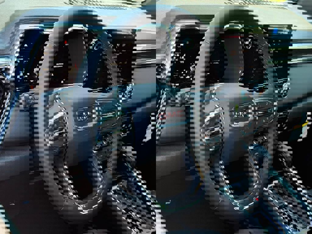 New 2026 GMC Canyon Elevation w/ Convenience Package image 15