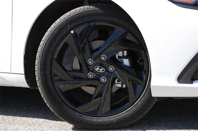 Certified 2026 Hyundai Elantra Sport image 2