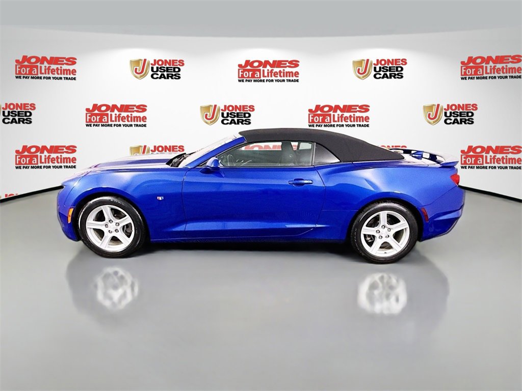 Used 2023 Chevrolet Camaro LT w/ Technology Package image 16